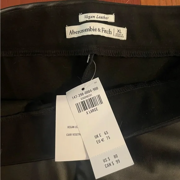 Abercrombie & Fitch Black Faux Leather Pants - Picture 3 of 9